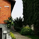Studija Viloje-quiet 15 Min From Airport Rum i privatbostad