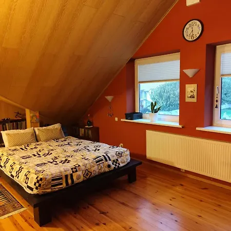 Studija Viloje-quiet 15 Min From Airport Privatunterkunft *
